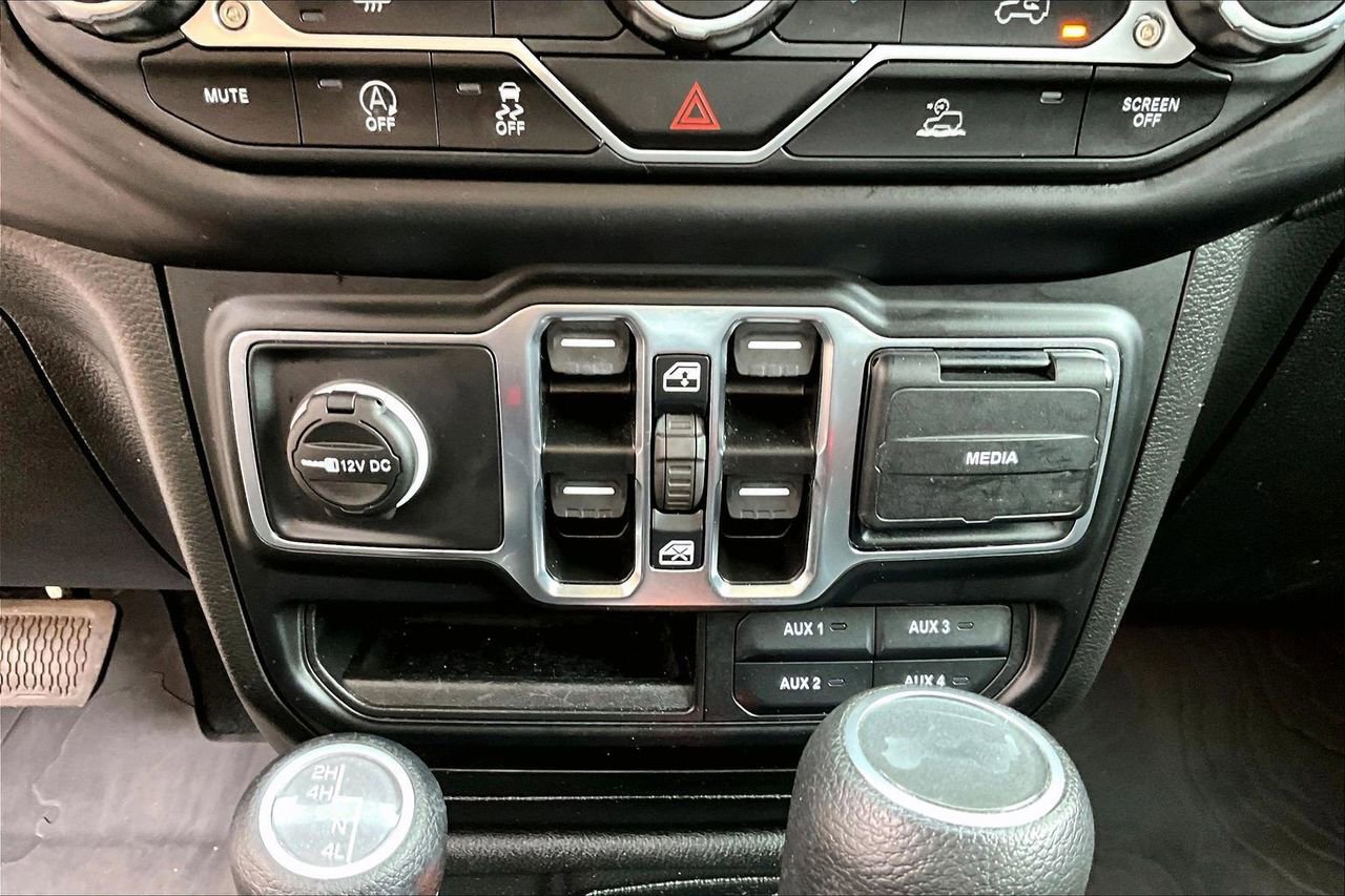 Certified 2023 Jeep Wrangler Unlimited Sport AWD/4WD image 16