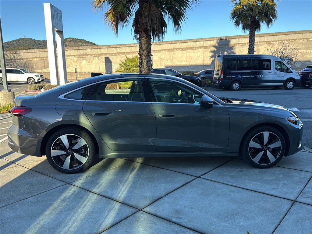 Used 2025 Audi A5 2.0T Premium Plus w/ Premium Plus image 5