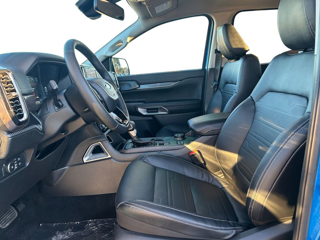 New 2025 Ford Ranger Lariat w/ FX4 Off-Road Package image 38