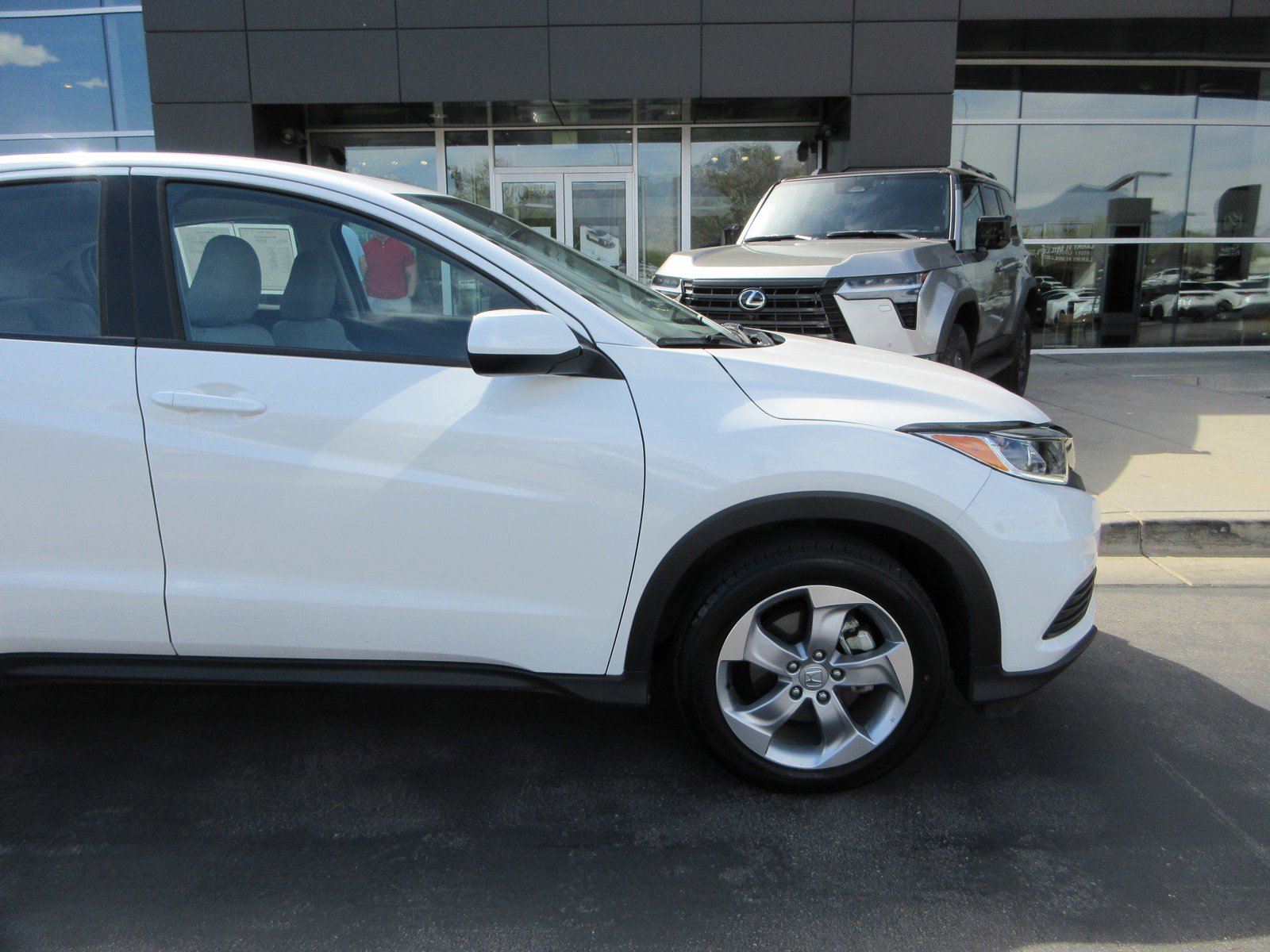 Used 2021 Honda HR-V LX image 13
