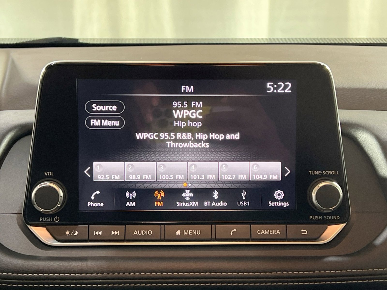 Used 2023 Nissan Rogue SL image 18