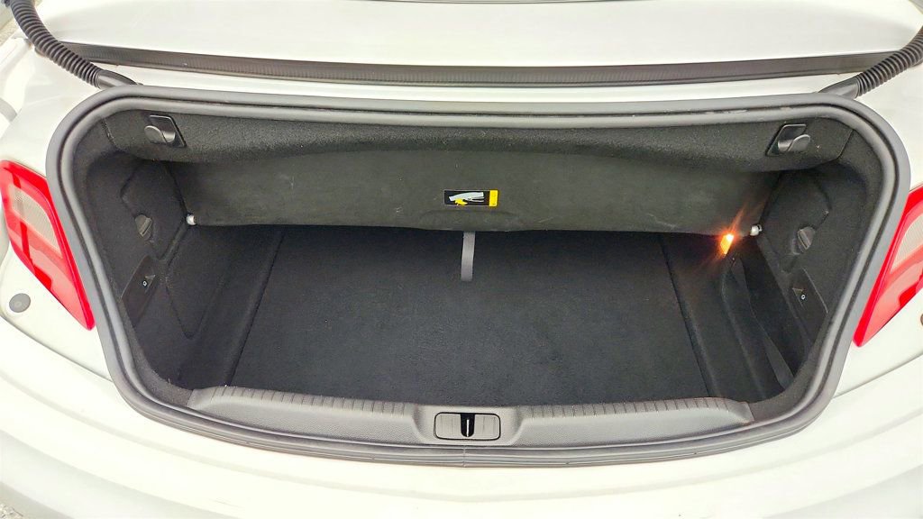 Used 2018 Buick Cascada Premium image 23