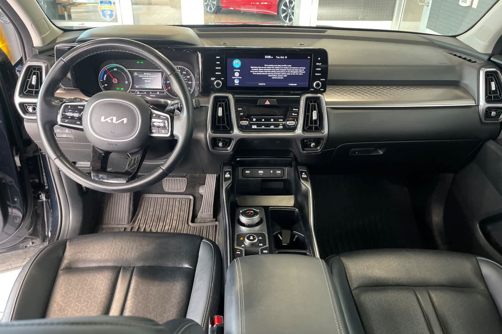 Used 2022 Kia Sorento EX w/ Panoramic Sunroof Package AWD/4WD image 11