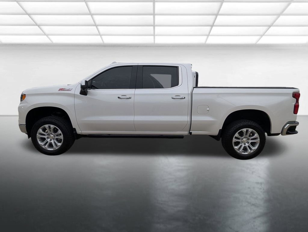 Certified 2022 Chevrolet Silverado 1500 LTZ w/ LTZ Premium Package AWD/4WD image 29