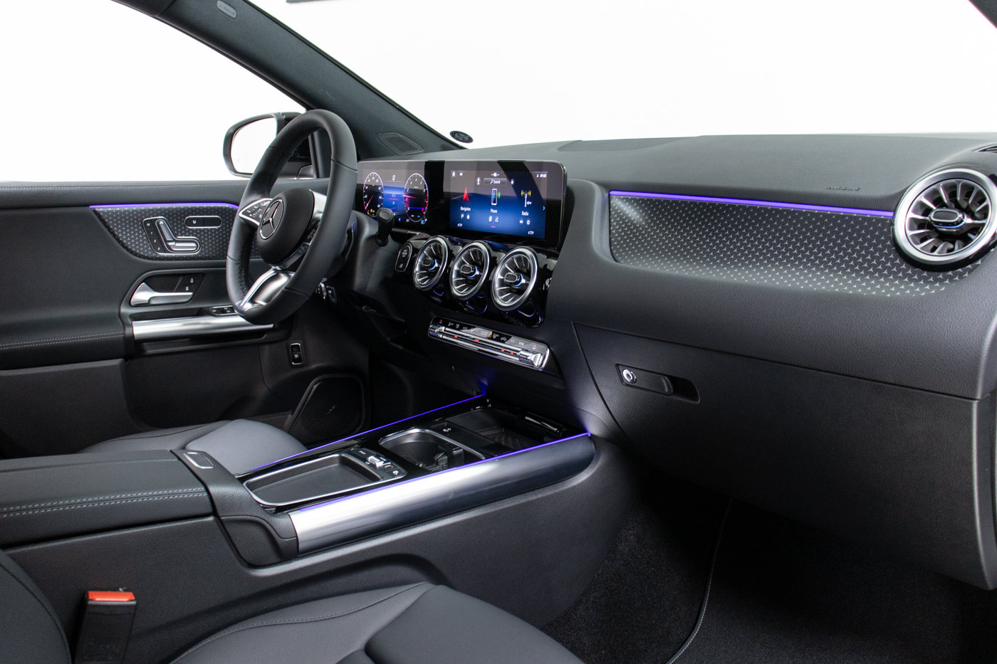 New 2025 Mercedes-Benz GLA 250 4MATIC image 22