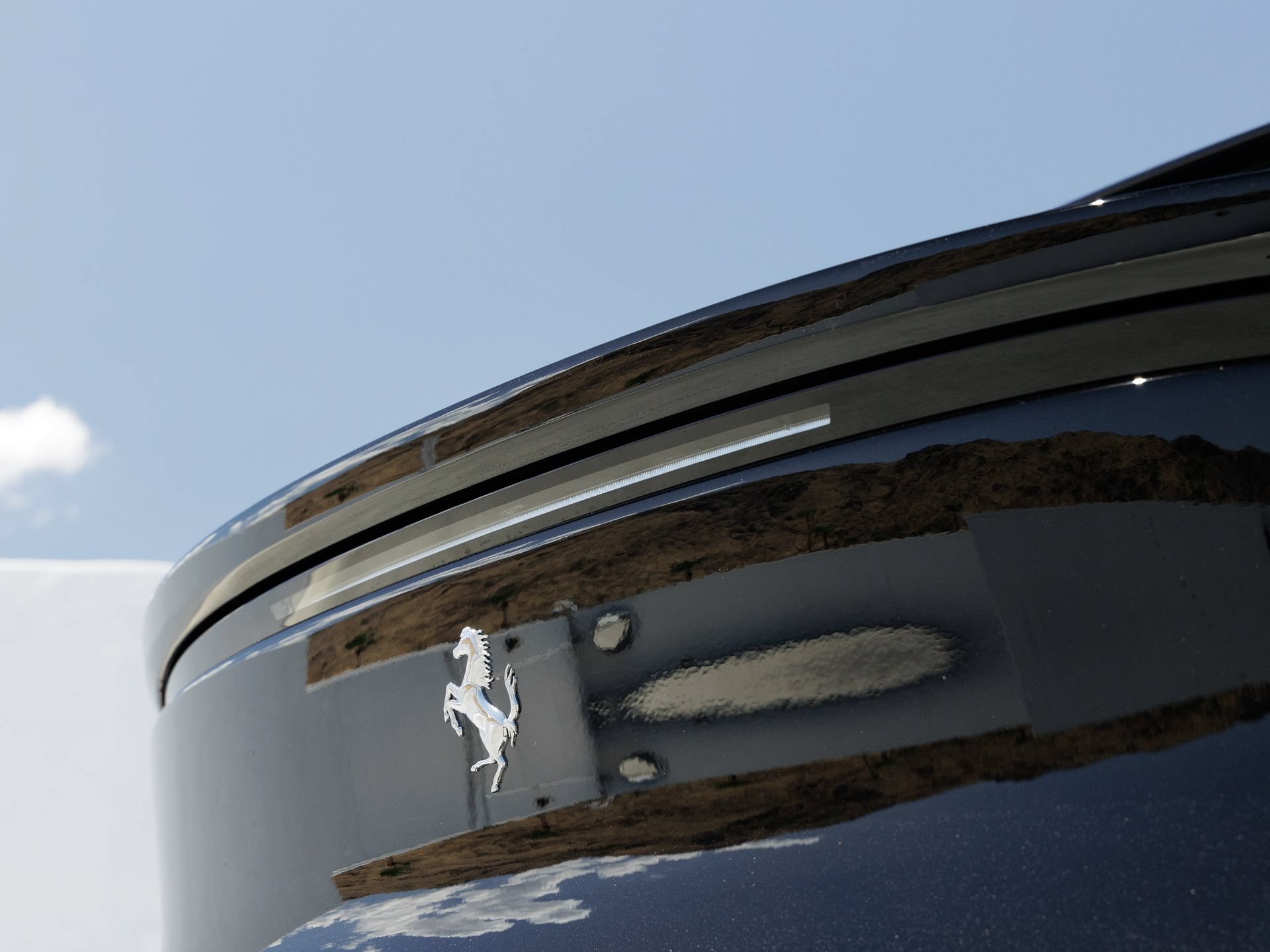 Used 2026 Ferrari Purosangue AWD/4WD image 12