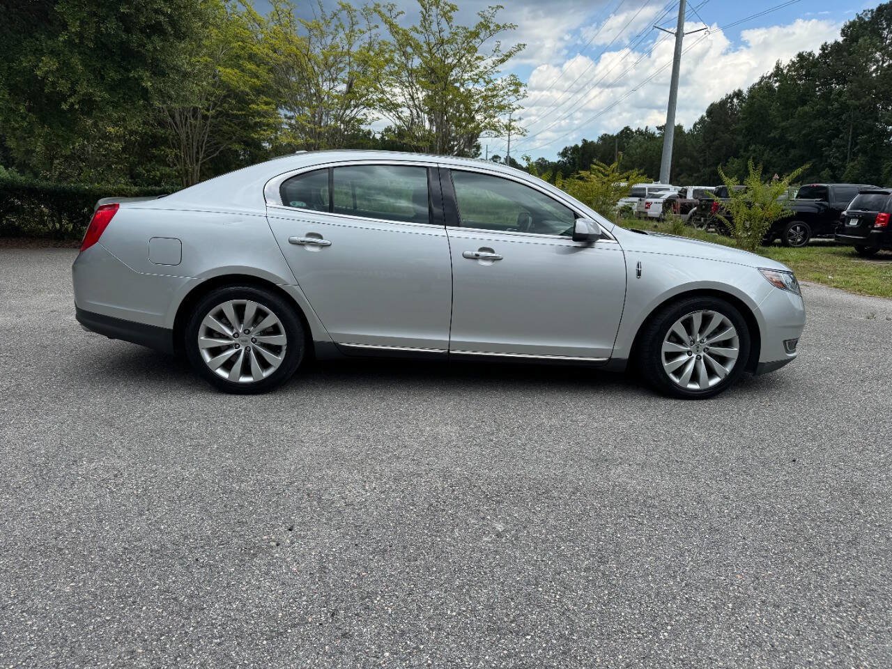 Used 2013 Lincoln MKS FWD image 7