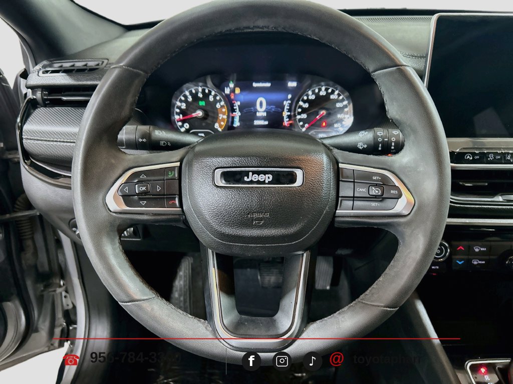 Used 2022 Jeep Compass Latitude FWD image 7