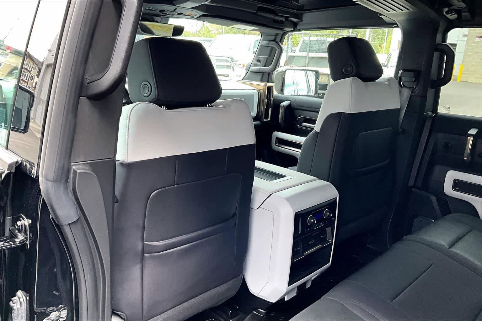 Used 2025 GMC Hummer EV 3X AWD/4WD image 12