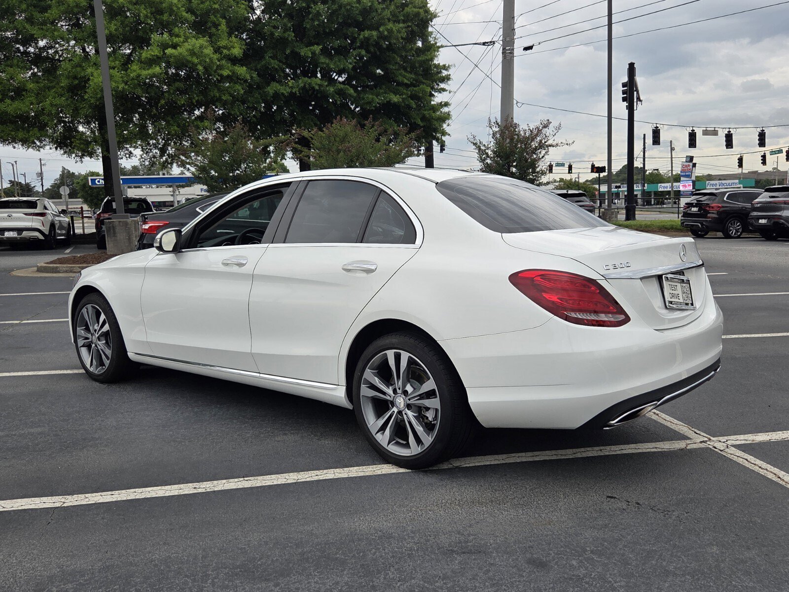 Used 2015 Mercedes-Benz C 300 4MATIC Sedan image 8