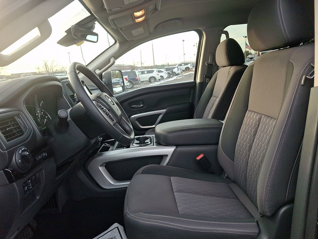 Certified 2023 Nissan Titan SV w/ SV Convenience Package image 13