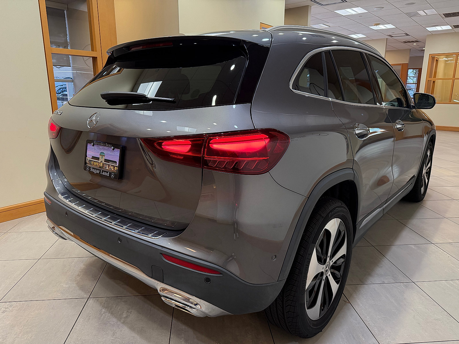 Used 2025 Mercedes-Benz GLA 250 image 6