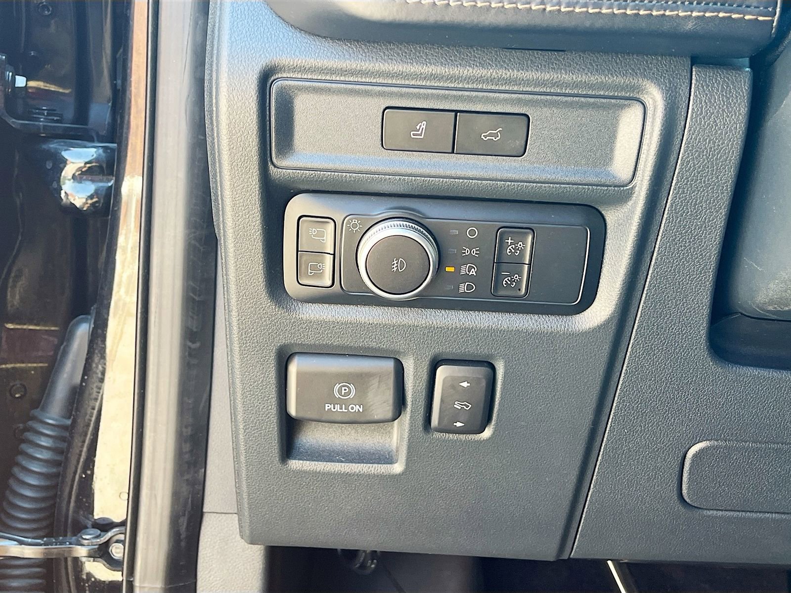 Used 2022 Ford Expedition Max Platinum AWD/4WD image 10
