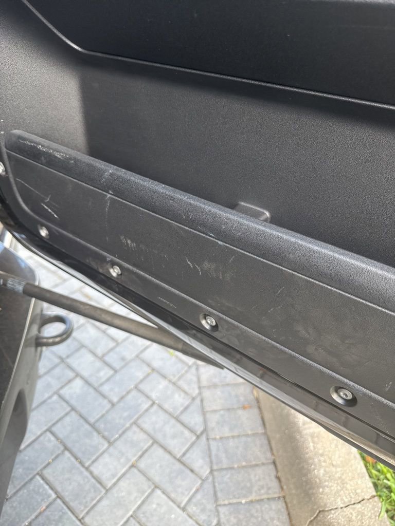 Used 2024 Land Rover Defender 110 X-Dynamic SE image 10