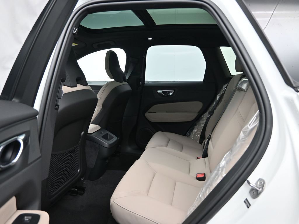 New 2026 Volvo XC60 B5 Plus w/ Climate Package image 25