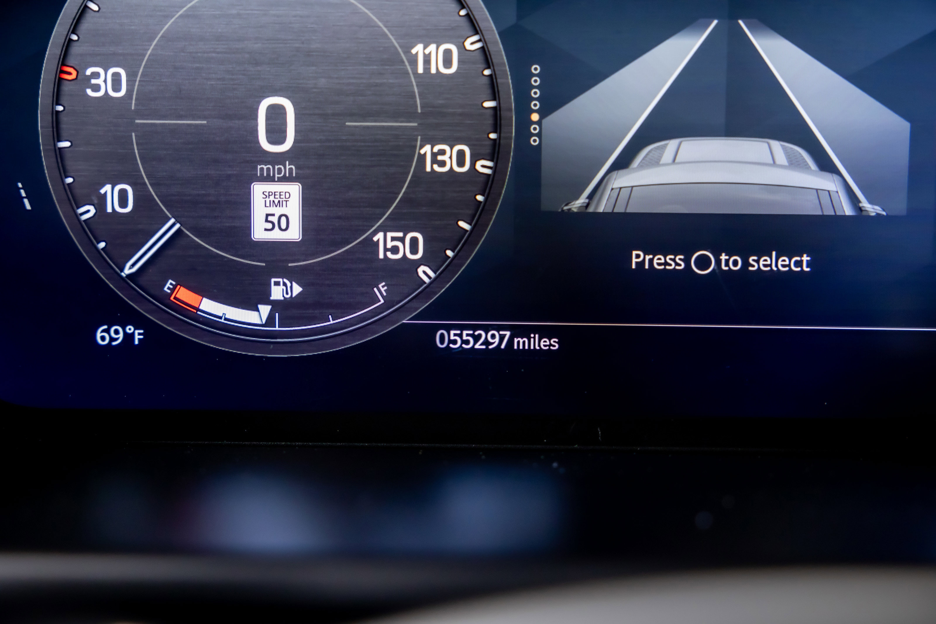 Used 2024 Land Rover Defender 110 X-Dynamic SE image 13