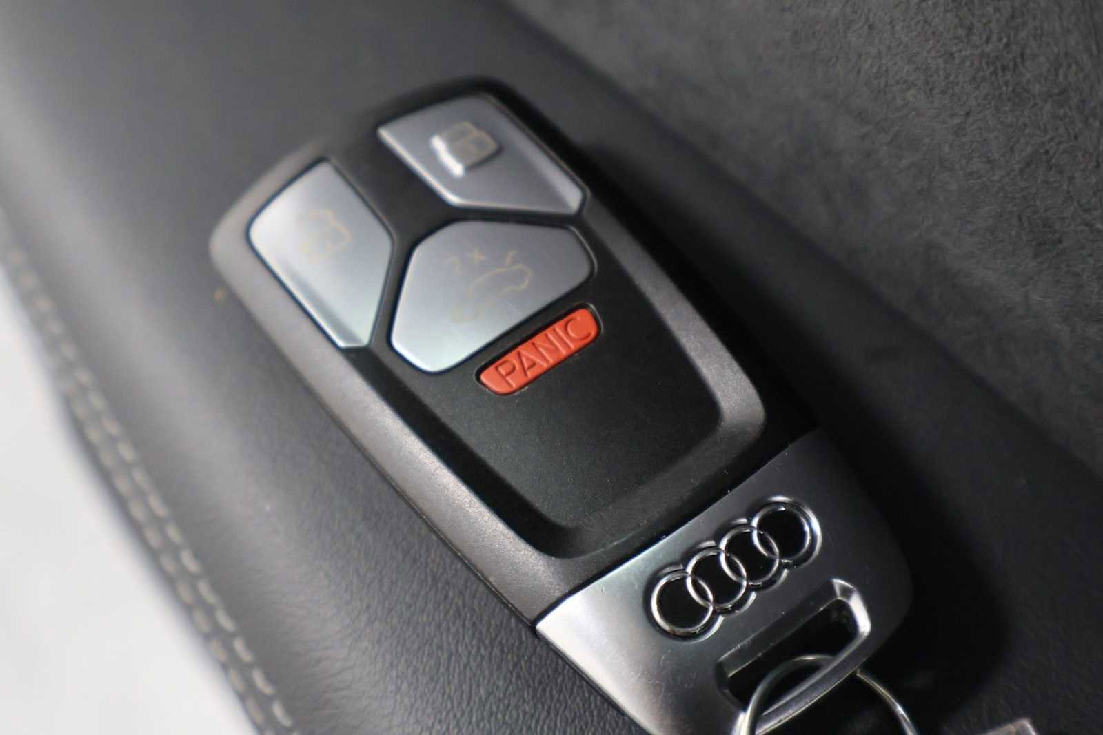 Used 2023 Audi S4 Premium Plus w/ Premium Plus Package AWD/4WD image 39