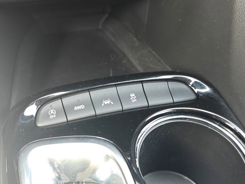 Used 2022 Buick Encore GX Essence w/ Experience Buick Package AWD/4WD image 34