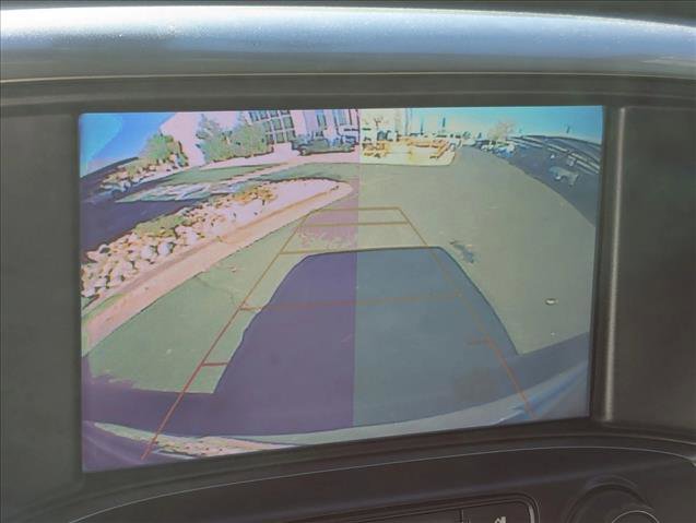 Used 2018 Chevrolet Silverado 1500 LT w/ Midnight Edition image 13