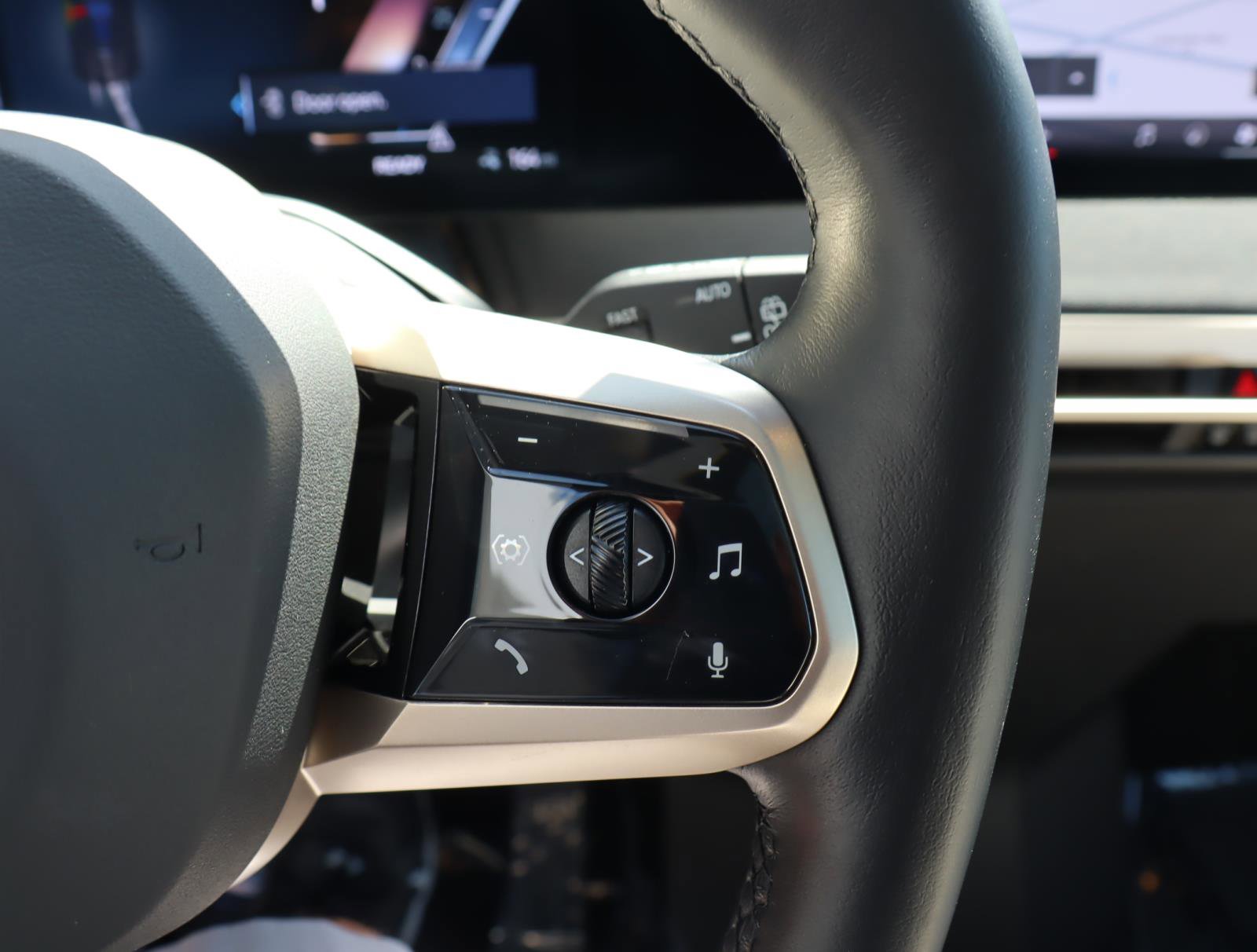 Used 2025 BMW iX xDrive50 image 13