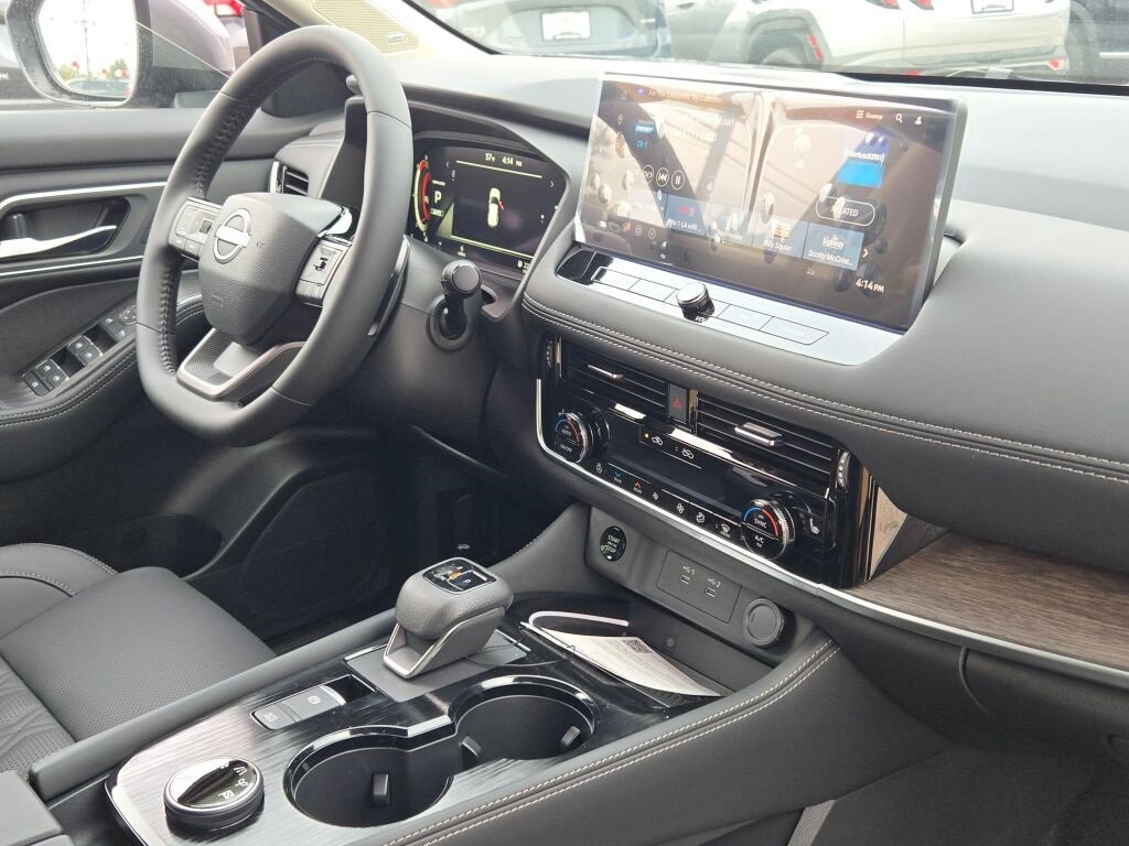 New 2026 Nissan Rogue Platinum w/ Platinum Premium Package image 8