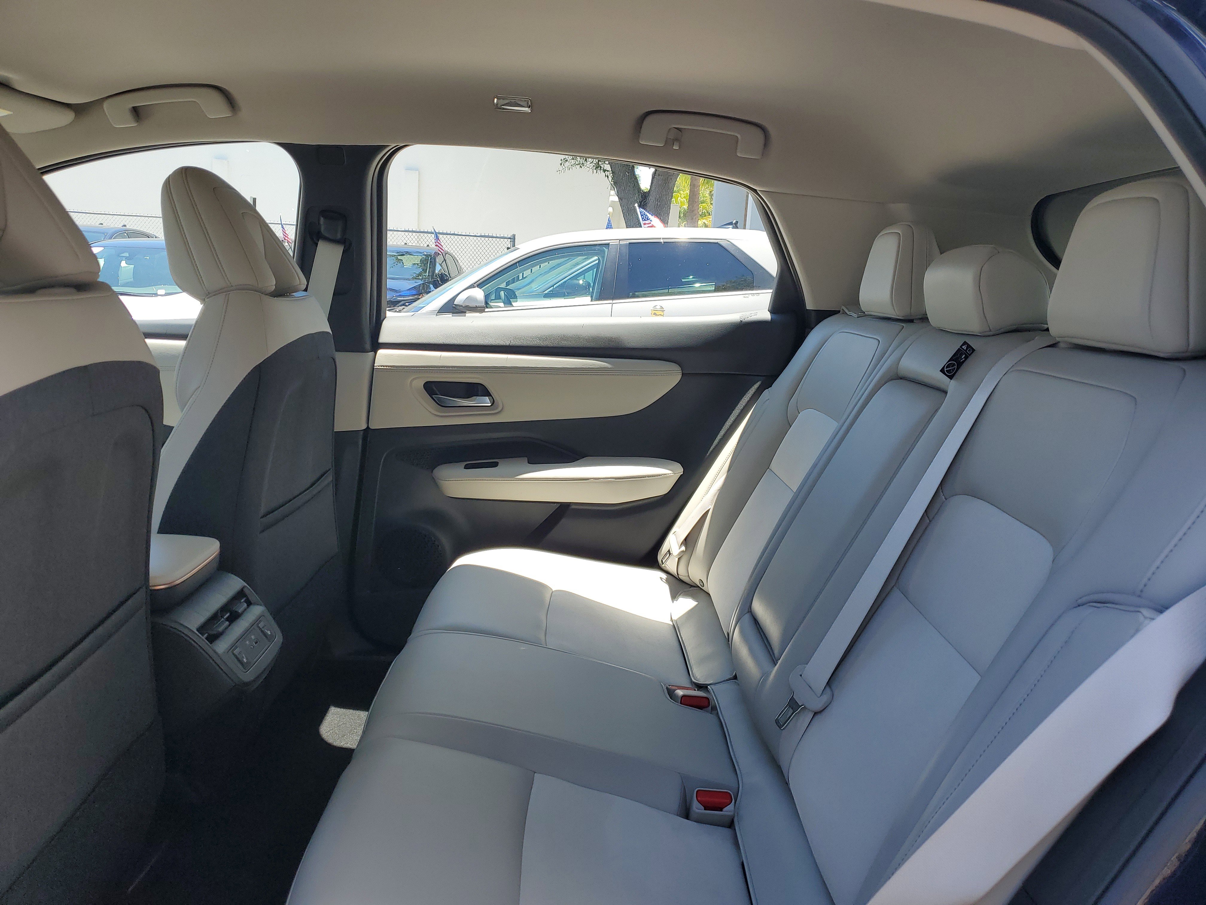 Used 2024 Nissan Ariya ENGAGE image 12