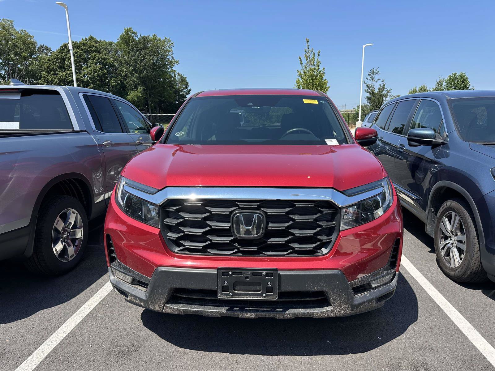 Certified 2024 Honda Passport EX-L image 2