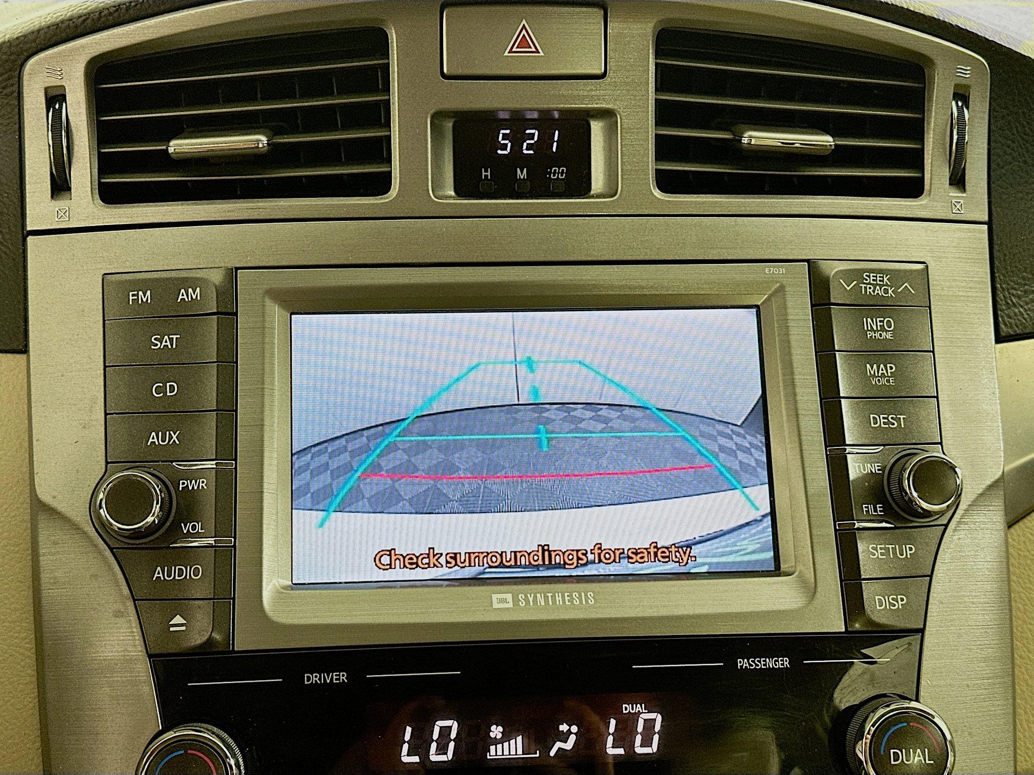 Used 2012 Toyota Avalon Limited image 22