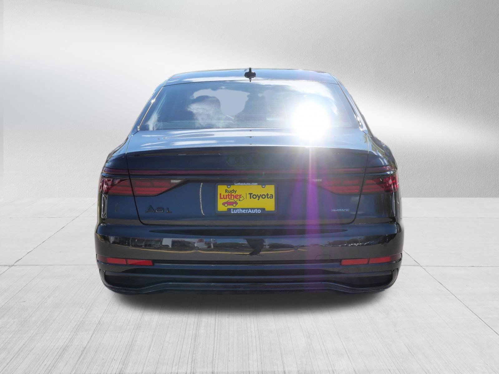 Used 2023 Audi A8 L 3.0T AWD/4WD image 6