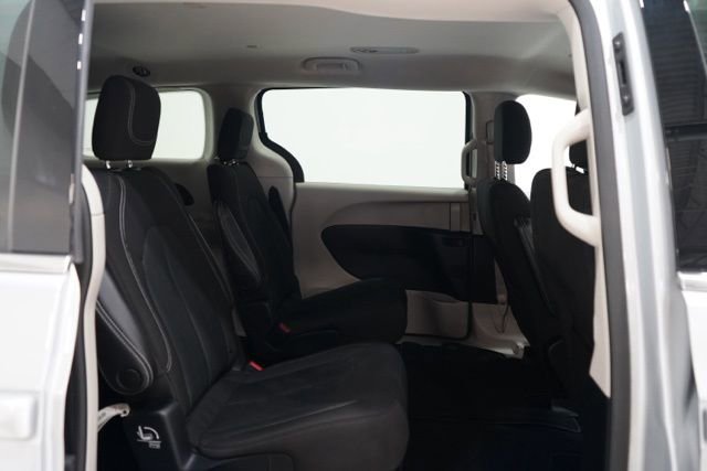 Used 2023 Chrysler Voyager LX FWD image 34