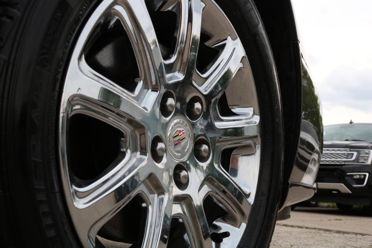 Used 2008 Cadillac DTS w/ Trunk Convenience Package FWD image 7