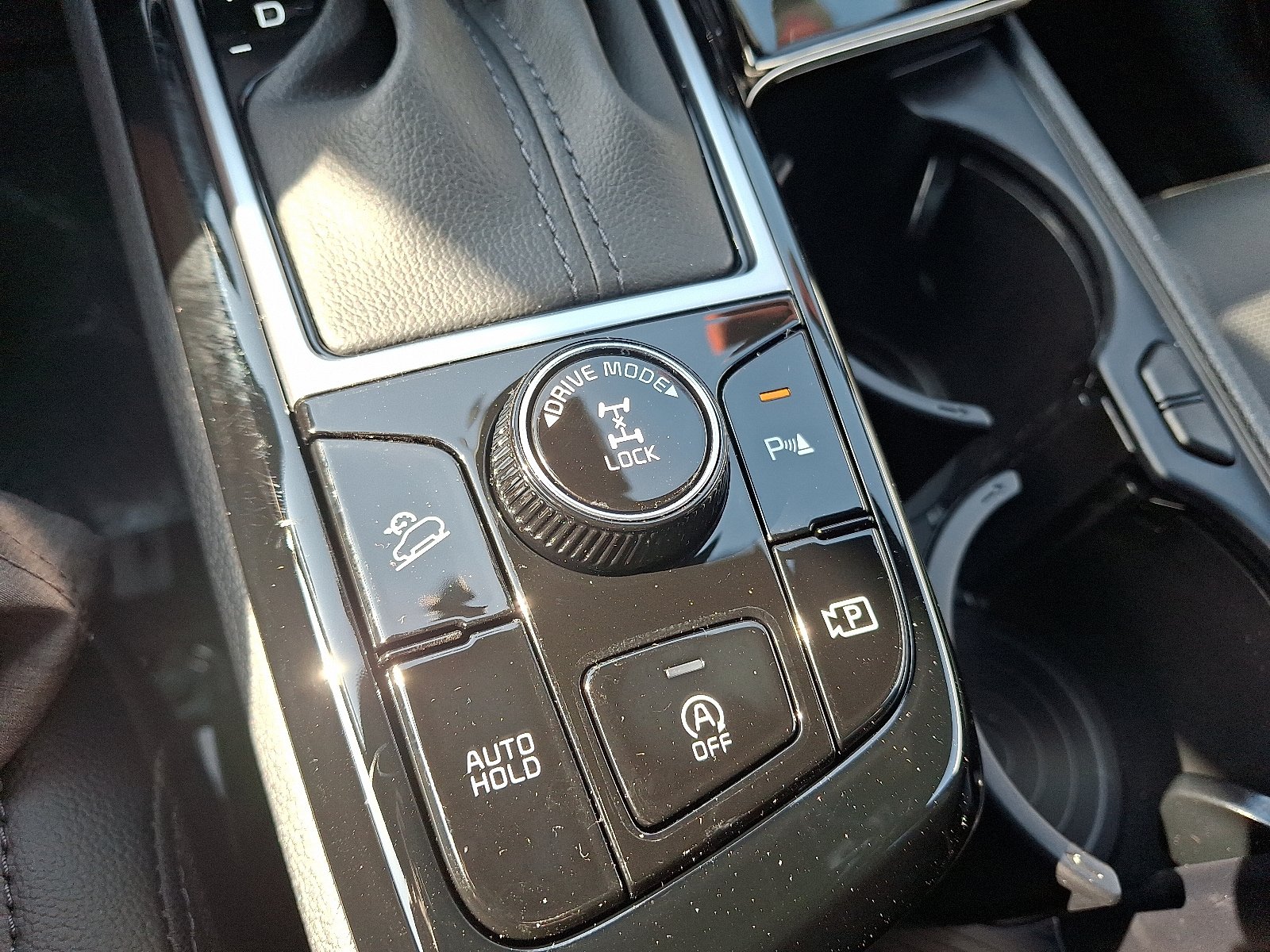 New 2025 Kia Sportage X-Line w/ Premium Package AWD/4WD image 16