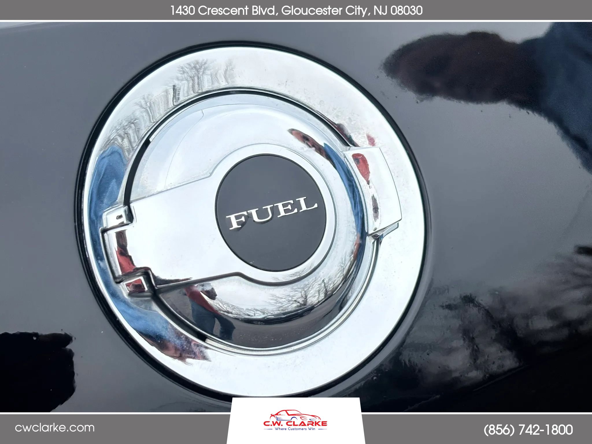 Used 2015 Dodge Challenger R/T Plus image 21