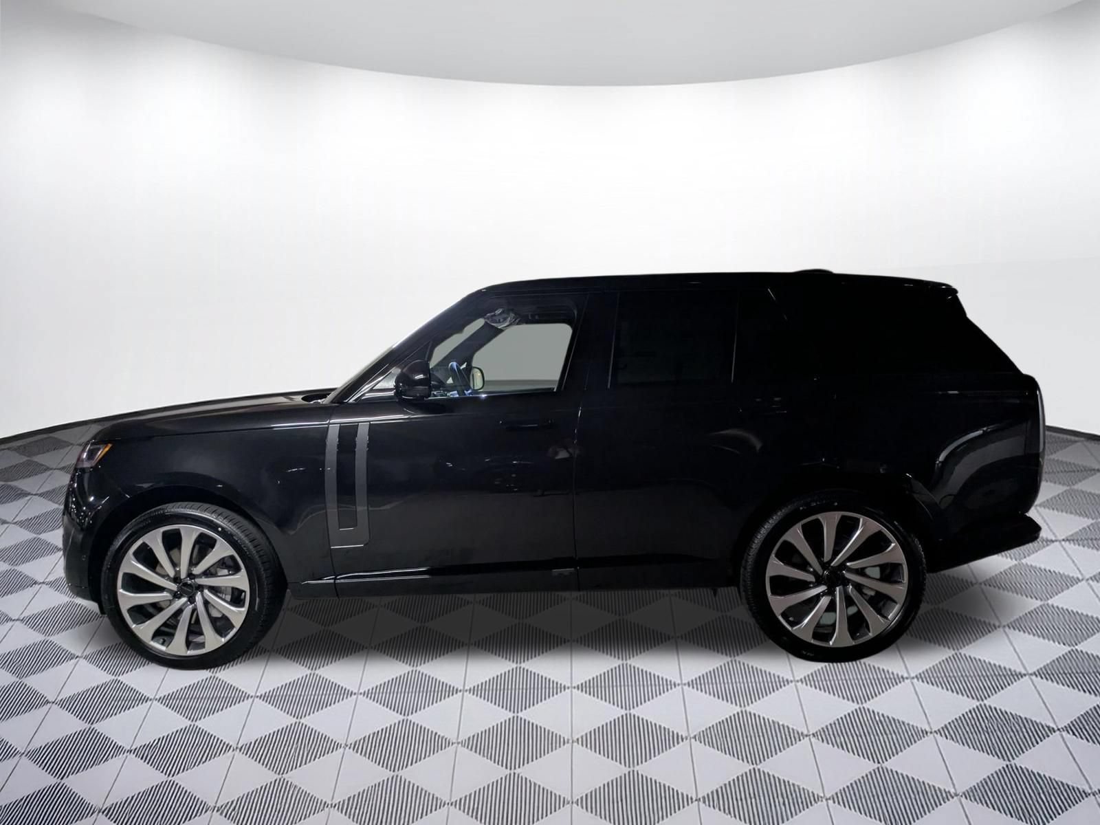 New 2026 Land Rover Range Rover SE AWD/4WD image 2