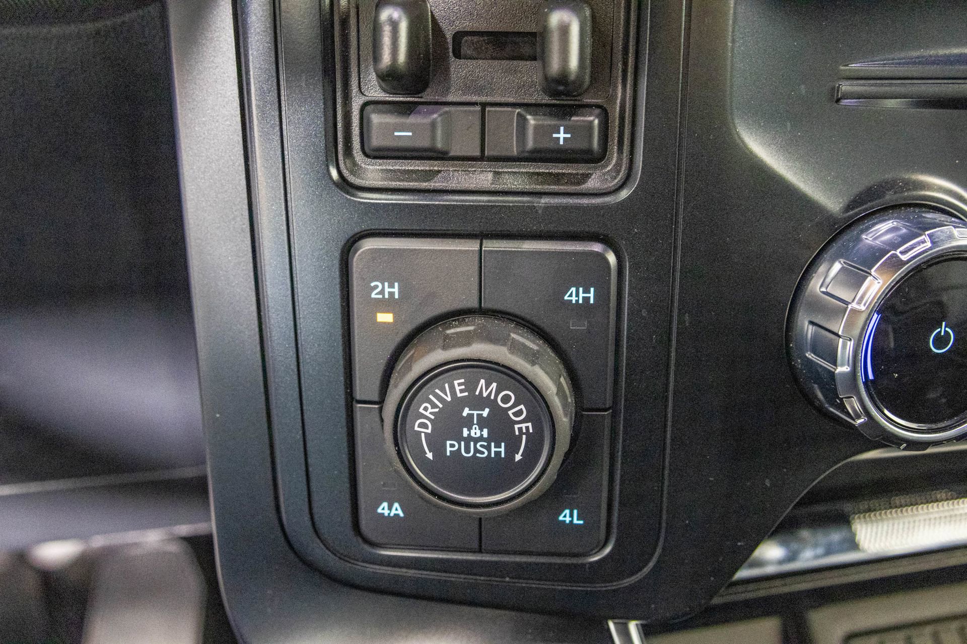 Used 2024 Ford F150 Raptor image 28