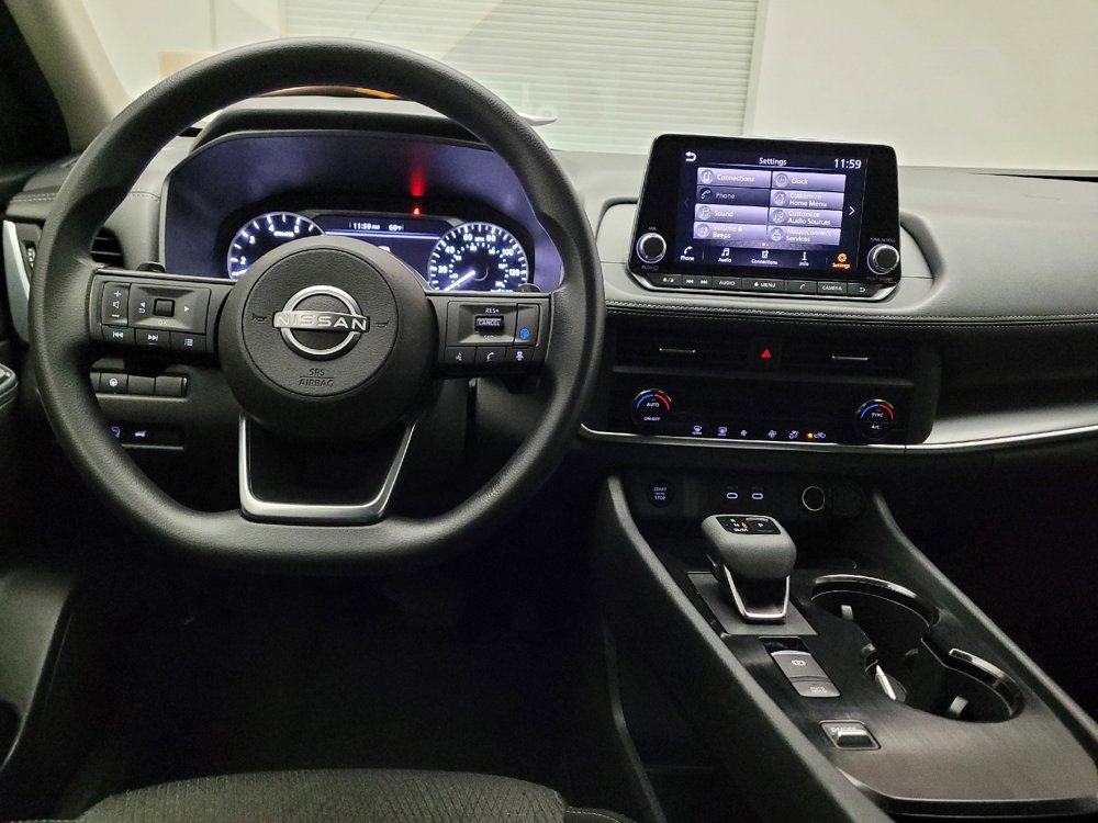 Used 2024 Nissan Rogue SV image 22