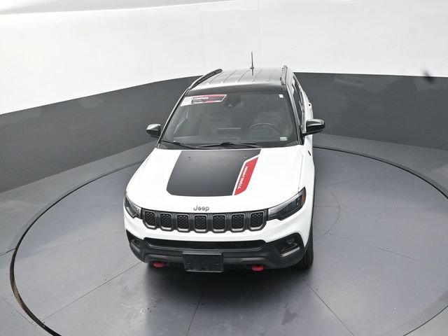 Used 2023 Jeep Compass Trailhawk w/ Trailhawk Convenience Group AWD/4WD image 12
