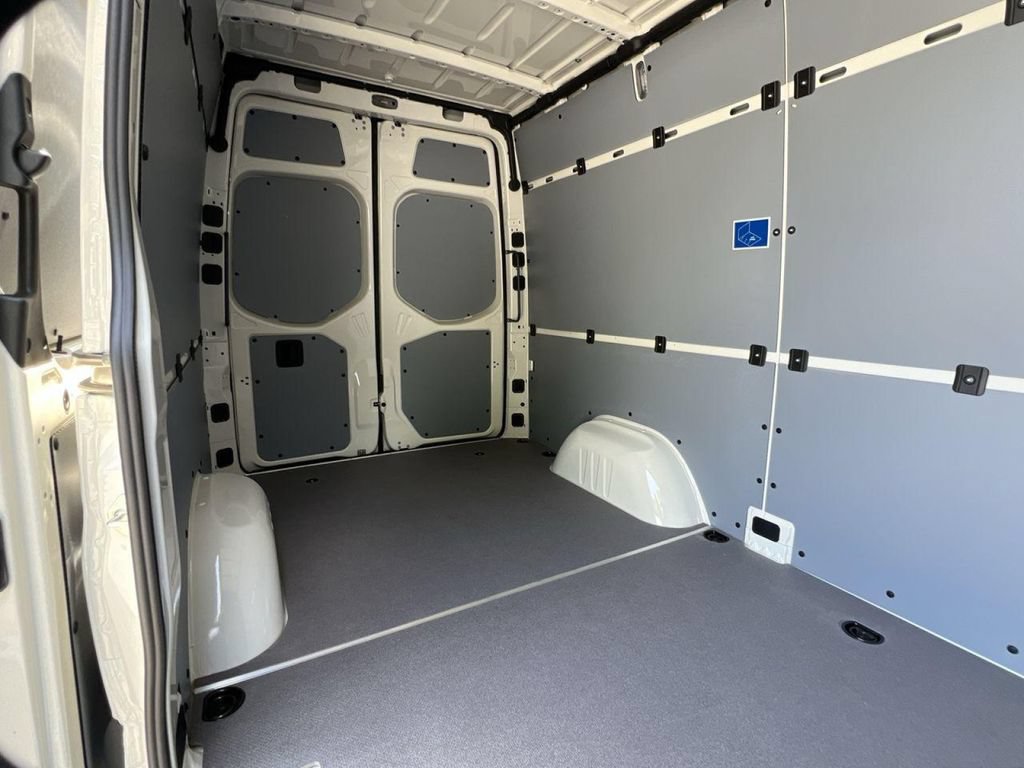 Certified 2025 Mercedes-Benz Sprinter 2500 image 24