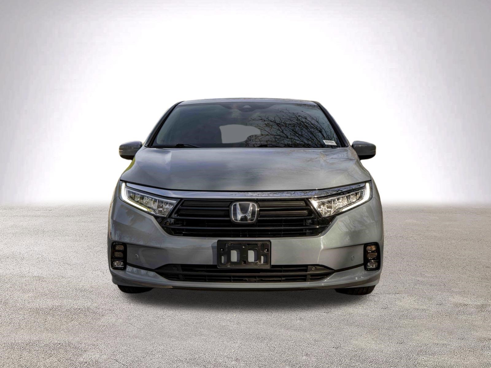 Used 2024 Honda Odyssey Elite image 3
