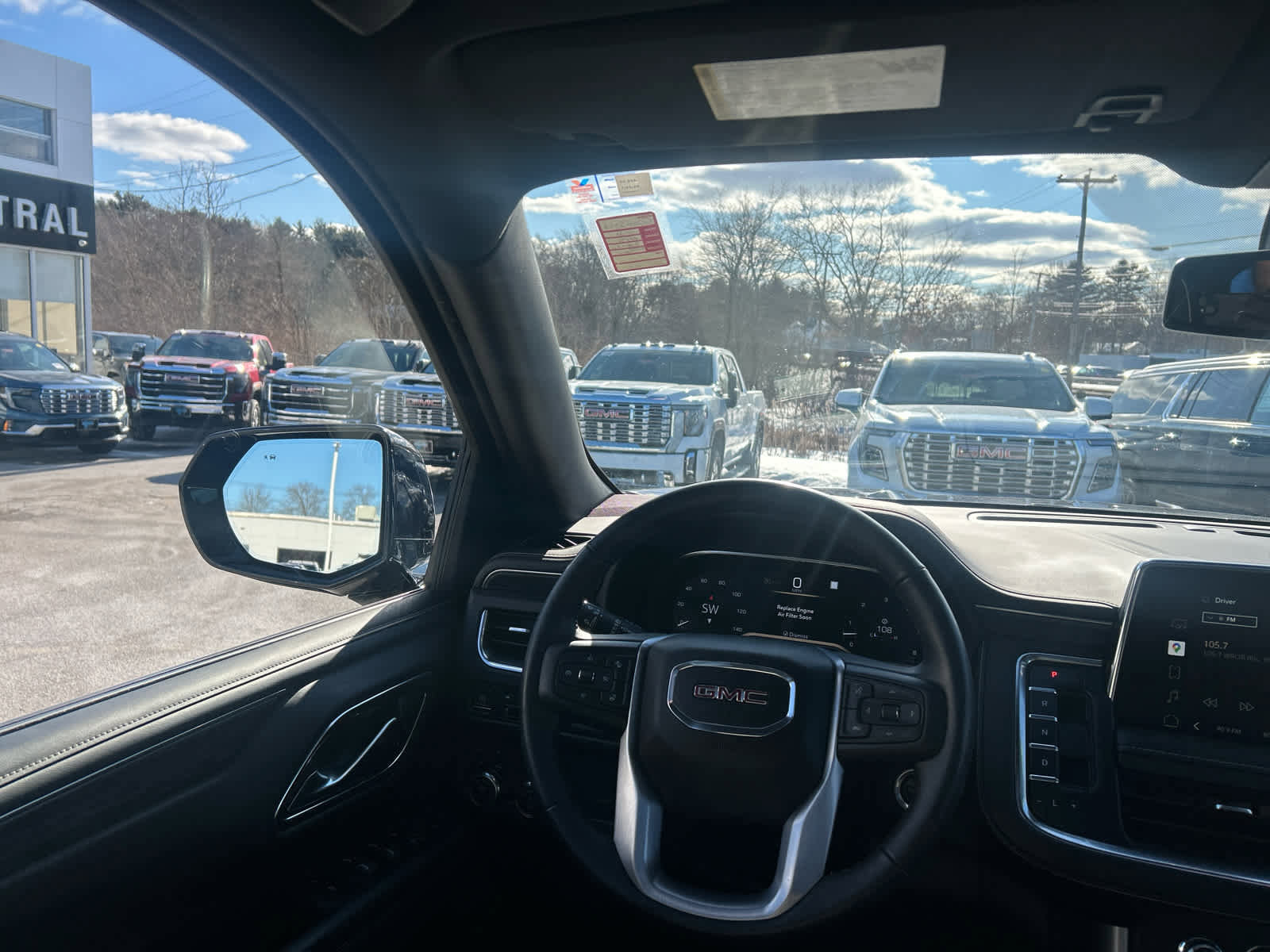 Certified 2022 GMC Yukon XL SLT w/ SLT Premium Package image 15