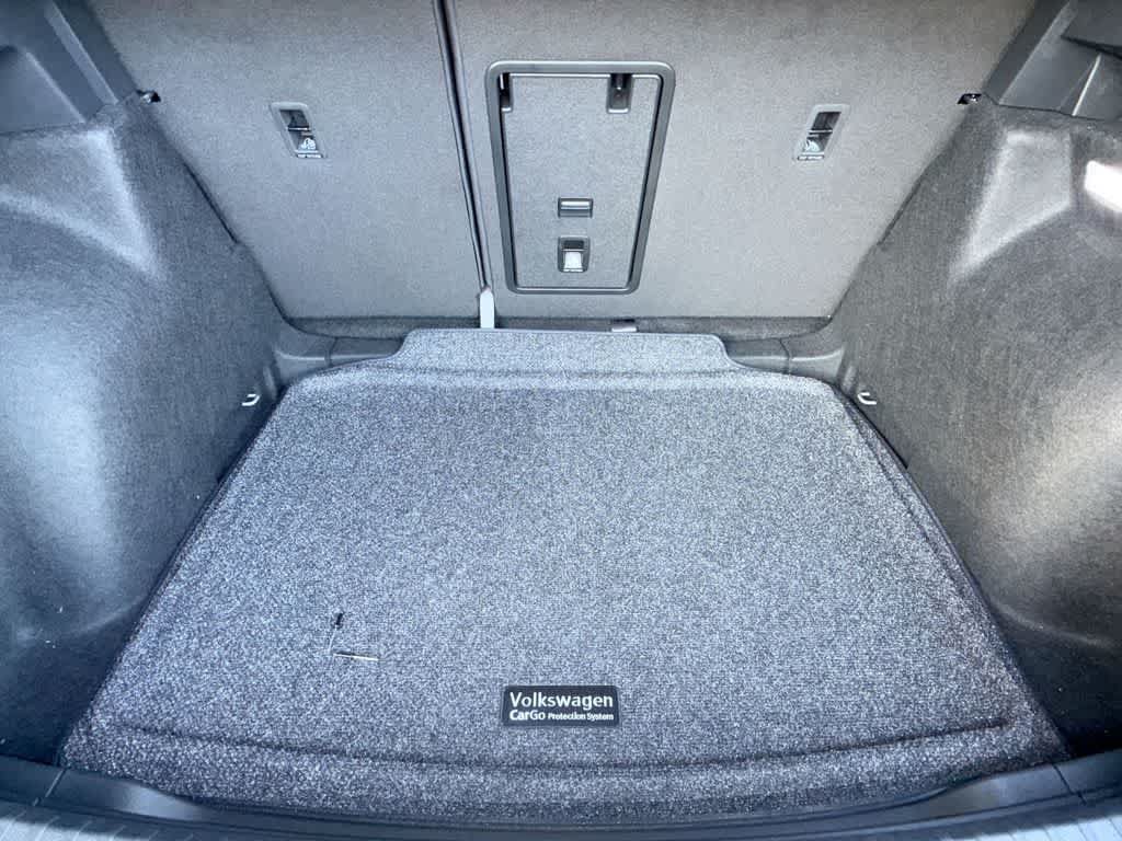 New 2026 Volkswagen Taos SE FWD image 25