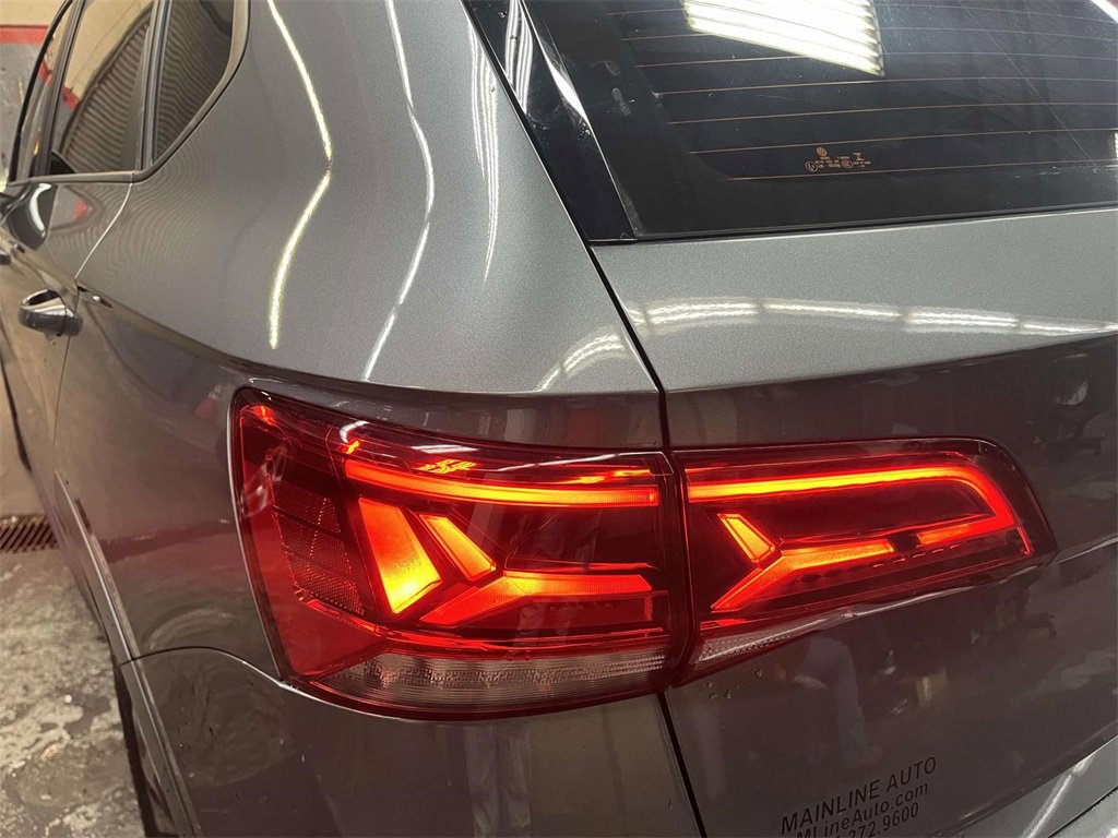 Used 2022 Volkswagen Taos S image 11