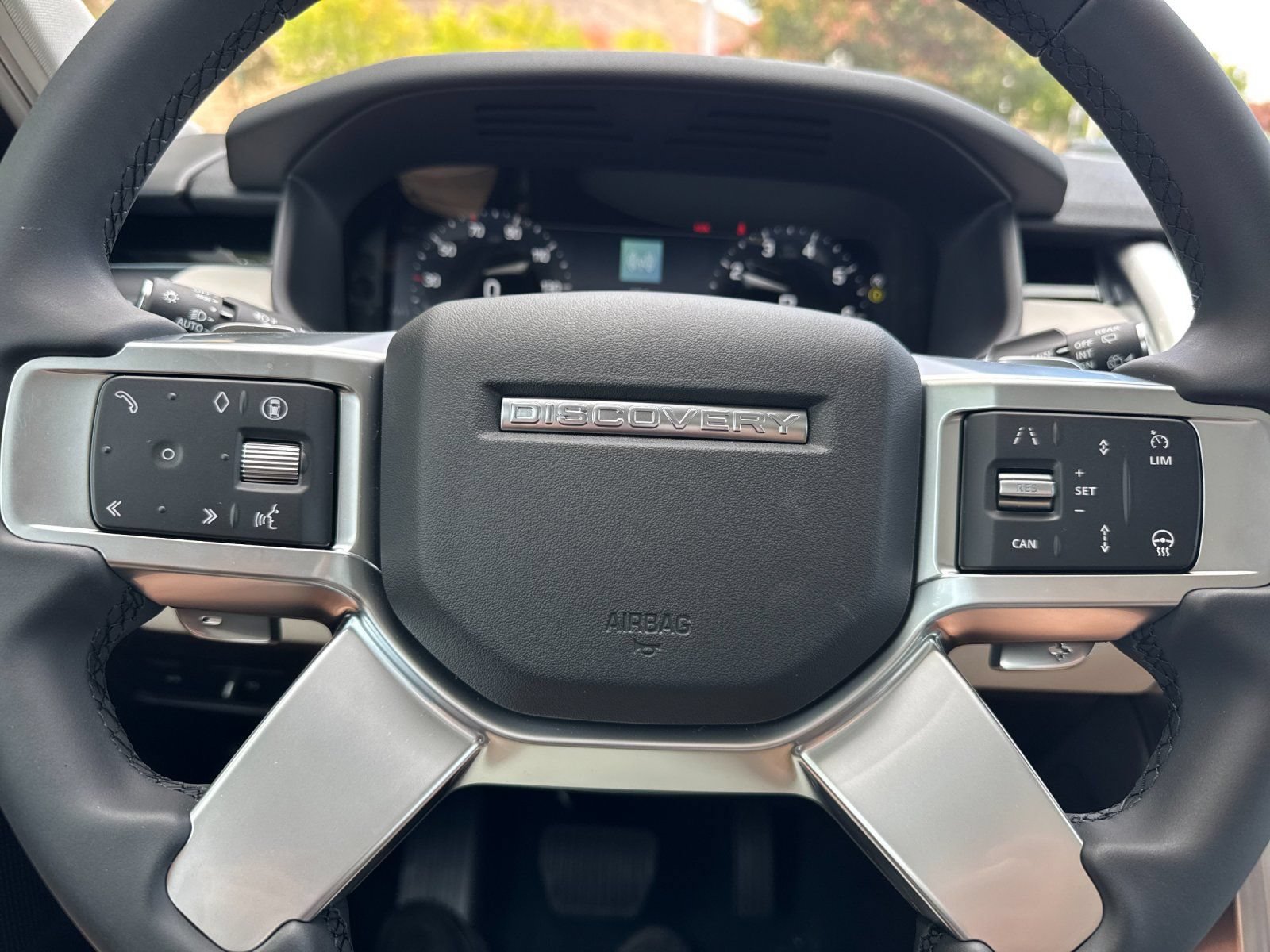 New 2026 Land Rover Discovery S AWD/4WD image 24