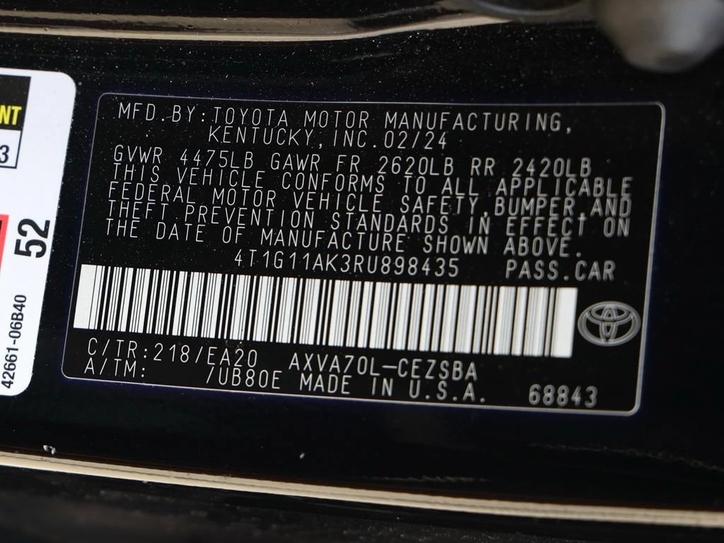 Used 2024 Toyota Camry SE FWD image 29