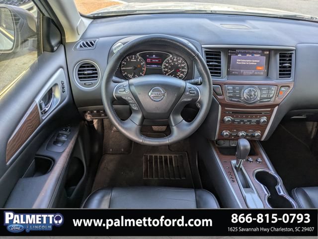Used 2019 Nissan Pathfinder Platinum FWD image 15