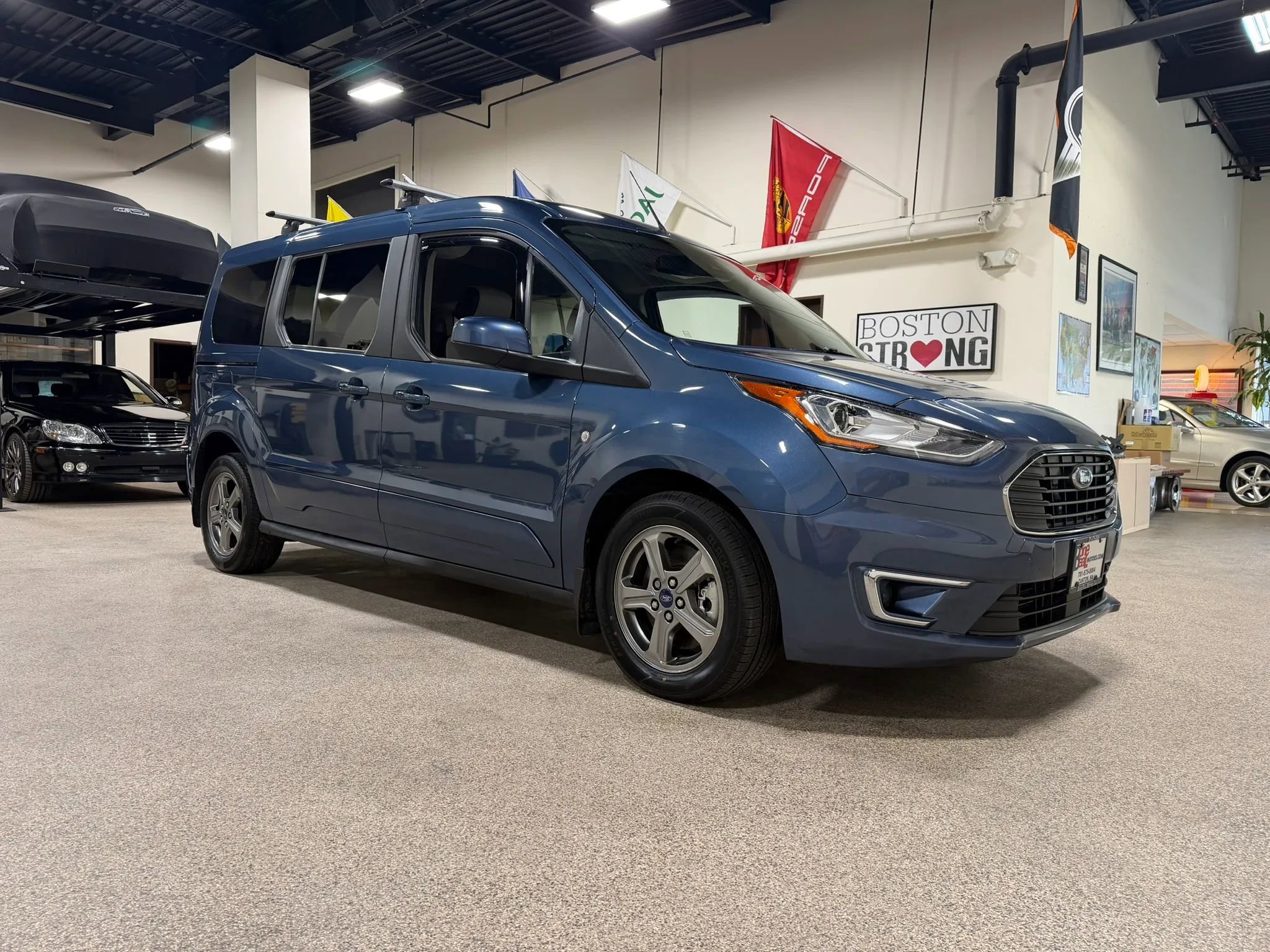 Used 2021 Ford Transit Connect Titanium w/ Trailer Tow Package FWD image 6