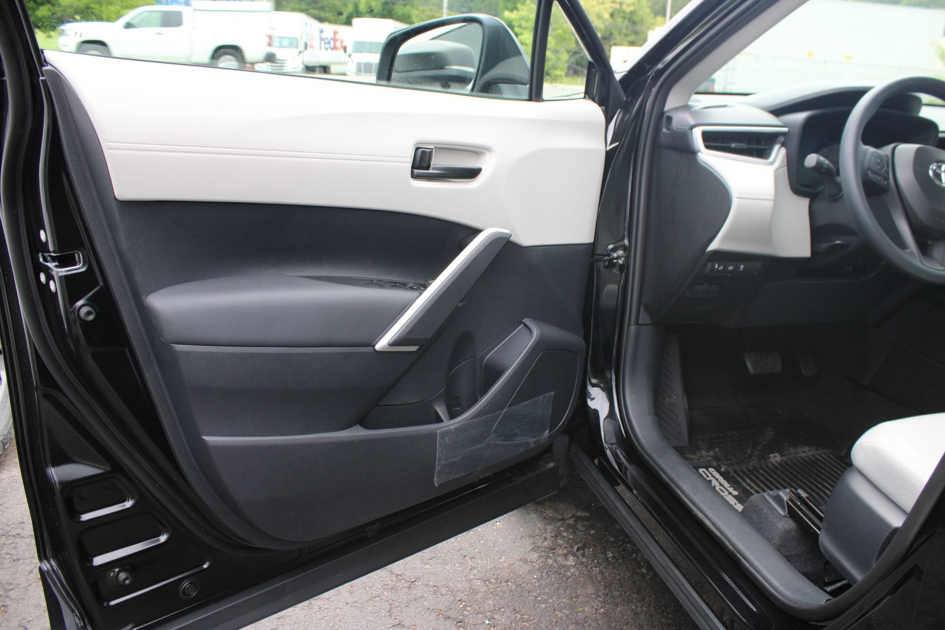 New 2026 Toyota Corolla Cross L AWD/4WD image 13