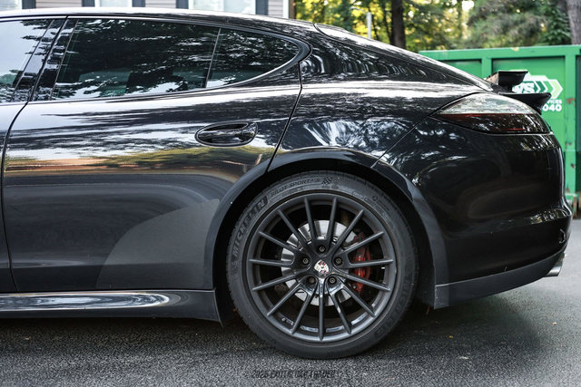 Used 2011 Porsche Panamera 4 AWD/4WD image 5