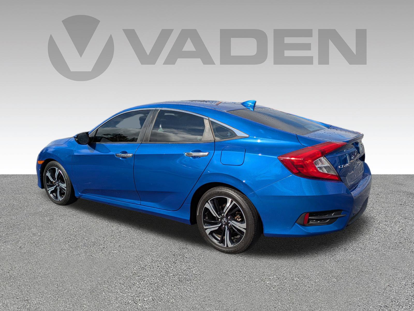 Used 2017 Honda Civic Touring image 26