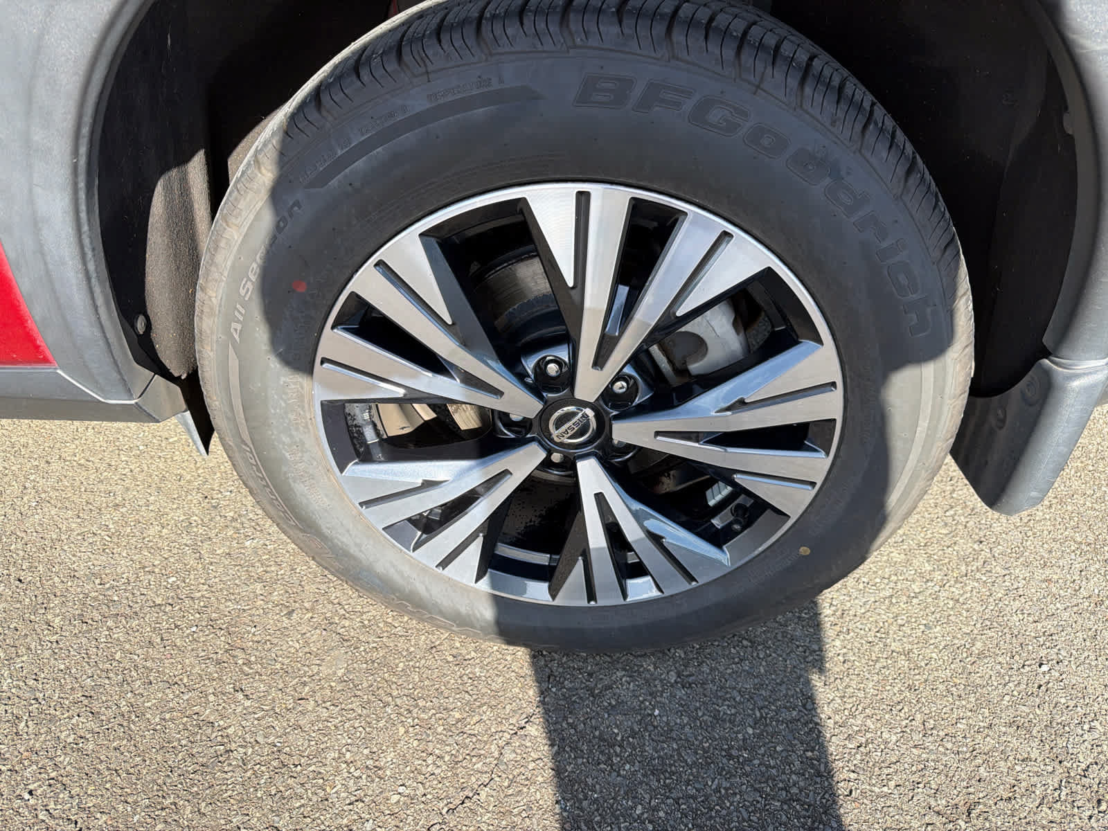 Used 2021 Nissan Rogue SV FWD image 5